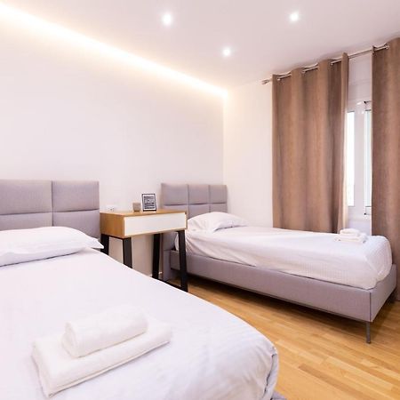 Exclusive 2 Bedrooms Apartment Тирана Екстер'єр фото