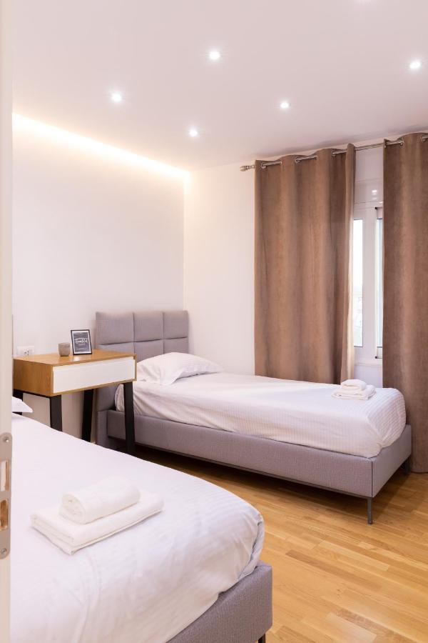 Exclusive 2 Bedrooms Apartment Тирана Екстер'єр фото
