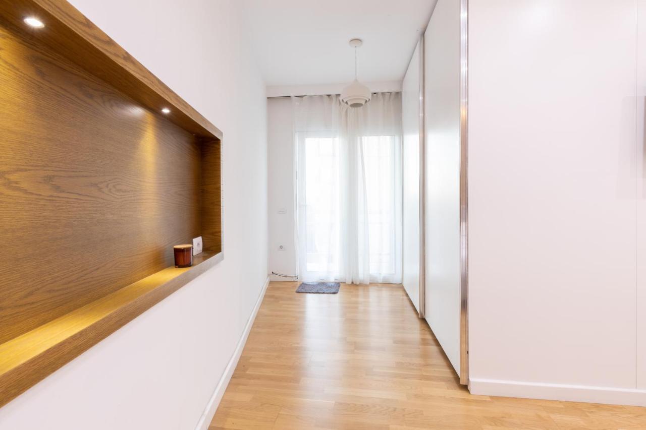 Exclusive 2 Bedrooms Apartment Тирана Екстер'єр фото