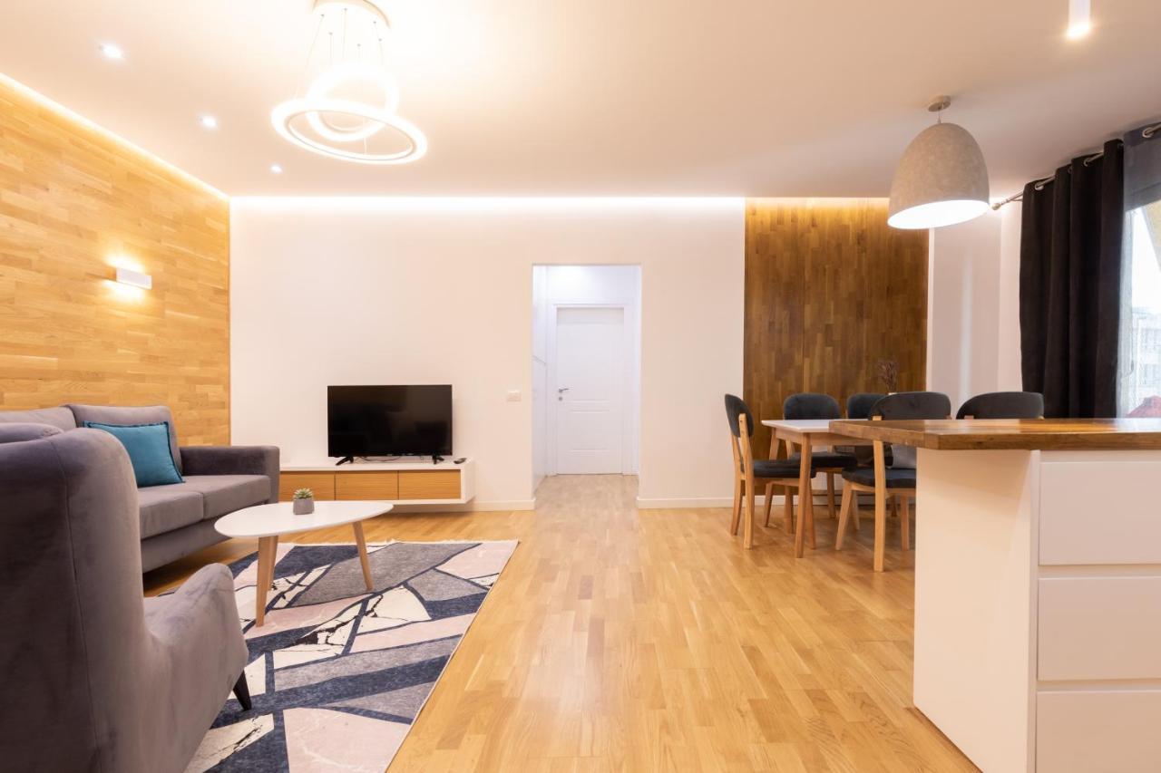 Exclusive 2 Bedrooms Apartment Тирана Екстер'єр фото