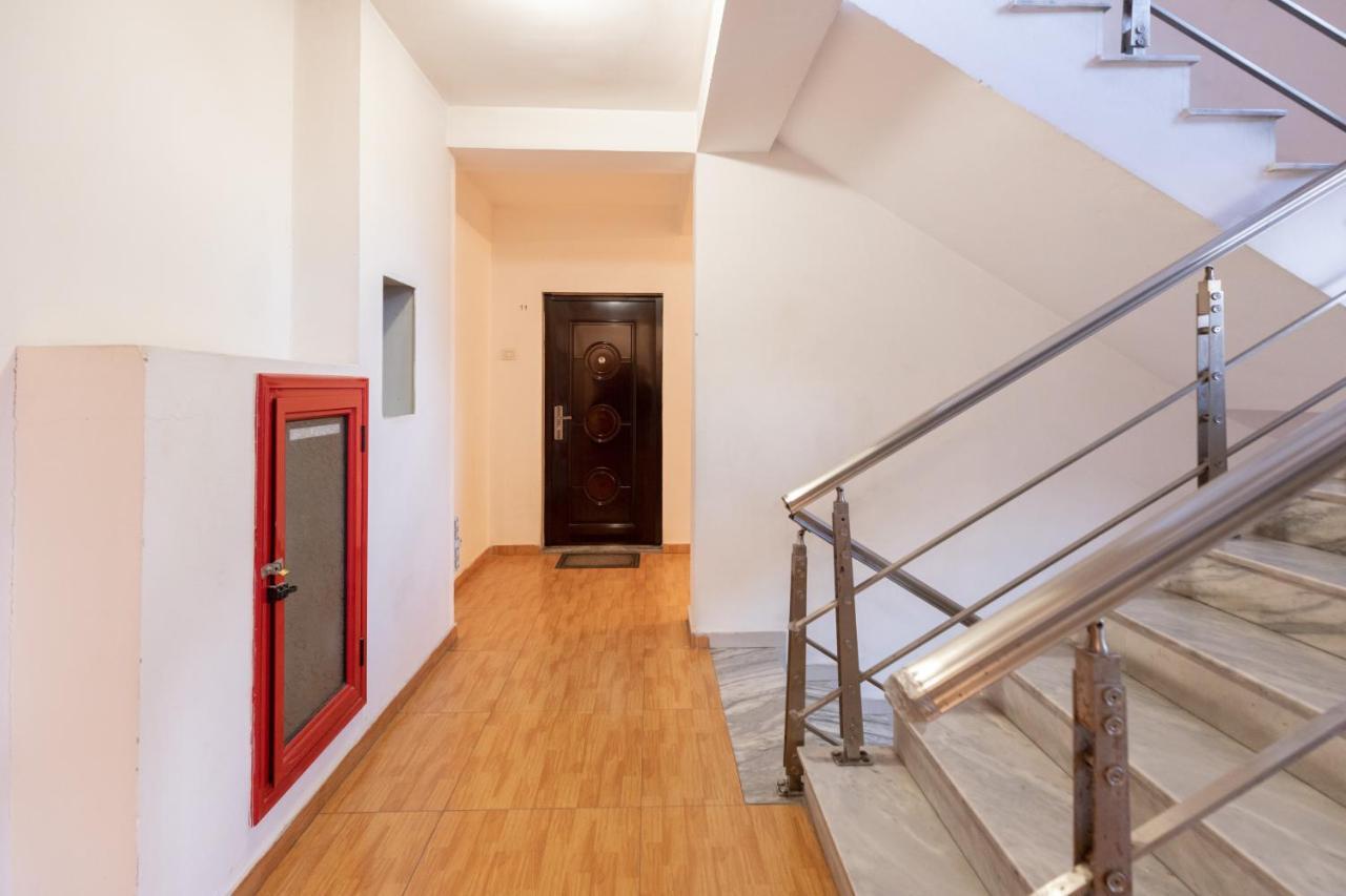 Exclusive 2 Bedrooms Apartment Тирана Екстер'єр фото